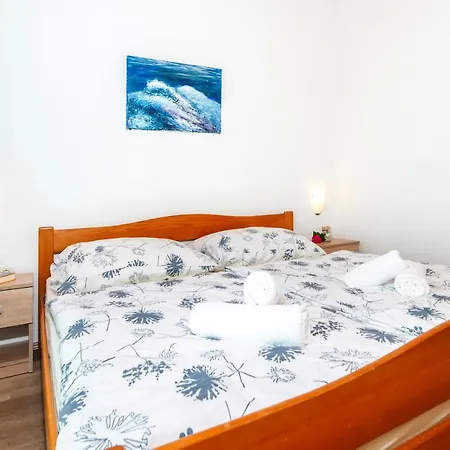 Apartment Near Pelagic Sea View *